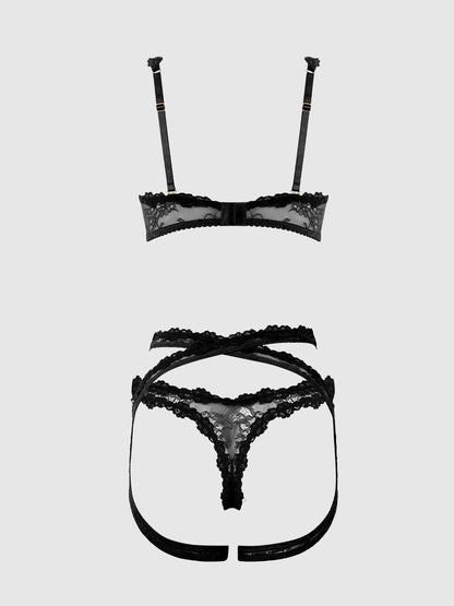 ENSEMBLE YVONE EN DENTELLE : SOUTIEN - GORGE, PORTE - JARRETELLES ET TANGA: Noir / S - LA PIRI | BOUTIQUE EN LIGNE DE BIKINIS ET LINGERIE