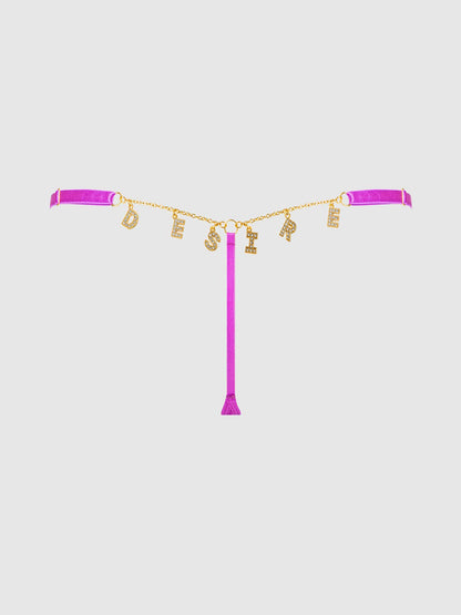 STRING EN DENTELLE REANNA & CHAÎNE DÉSIRÉE AVEC BRELOQUE: ROSE FUCHSIA